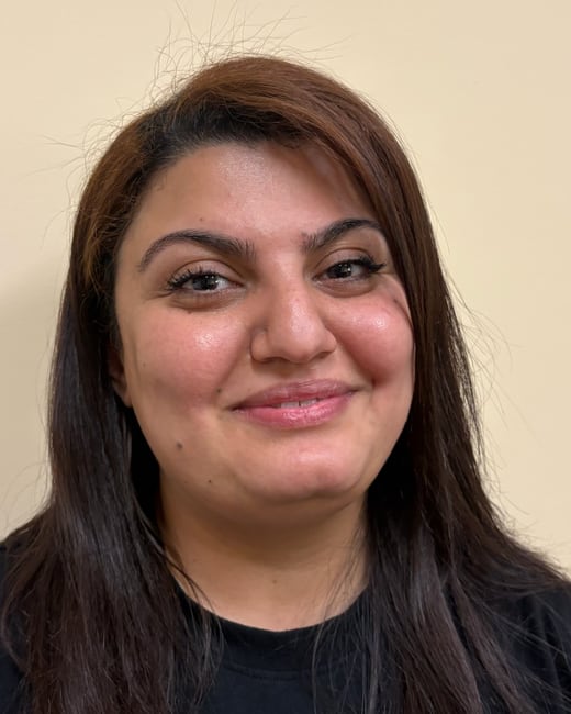 Sheida Mandavi, Therapist